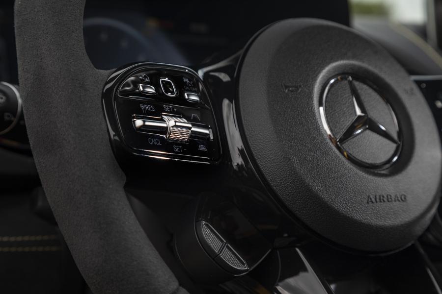 Детали интерьера Mercedes-AMG GT R (C190) 2019 года  (NA) (фото 77 из 85)
